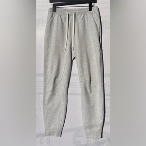 Lululemon men’s city street jogger slim loungewear heathered Gray medium